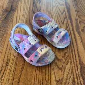 Crocs Kids' Tie-Dye Sandal - Pink/Purple